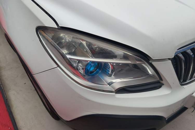Used Buick Encore 2013 1.4T Automatic Two-Wheel Drive Elite Model Right Front Headlight