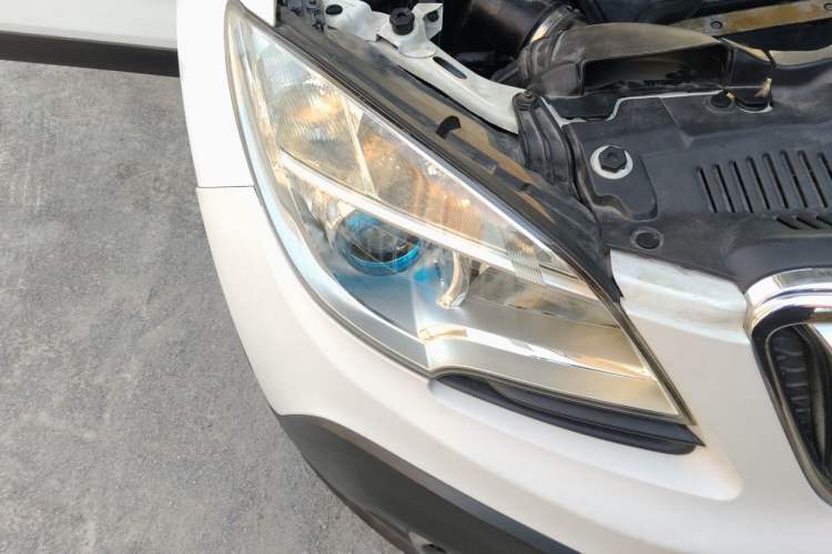 Used Buick Encore 2013 1.4T Automatic Two-Wheel Drive Elite Model Right Front Headlight