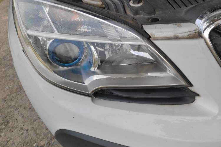 Used Buick Encore 2013 1.4T Automatic Two-Wheel Drive Leading Model Right Front Headlight