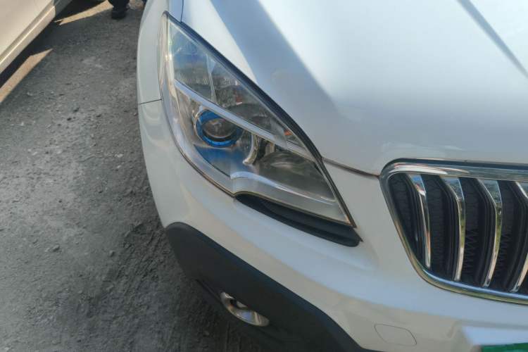Used Buick Encore 2013 1.4T Automatic Two-Wheel Drive Elite Model Right Front Headlight