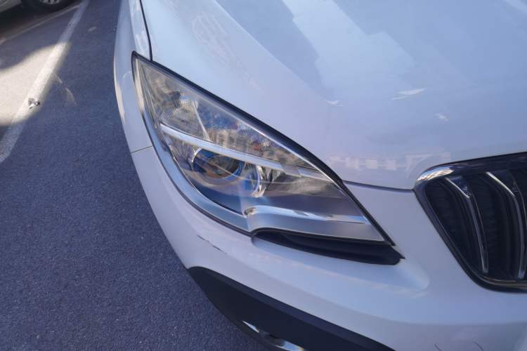 Used Buick Encore 2013 1.4T Automatic Two-Wheel Drive Leading Model Right Front Headlight