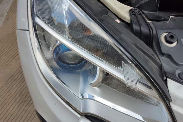 Used Buick Encore 2013 1.4T Automatic Two-Wheel Drive Elite Model Right Front Headlight