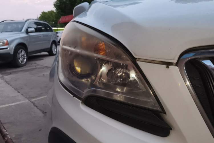 Used Buick Encore 2013 1.4T Automatic Two-Wheel Drive Elite Model Right Front Headlight