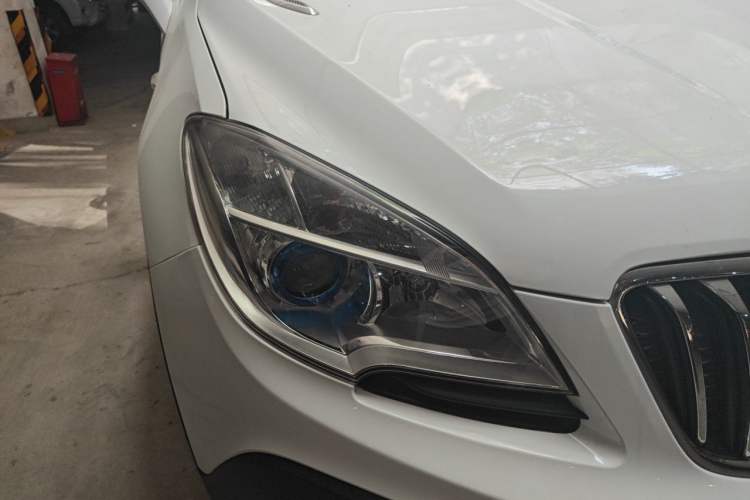 Used Buick Encore 2013 1.4T Automatic Two-Wheel Drive Leading Model Right Front Headlight