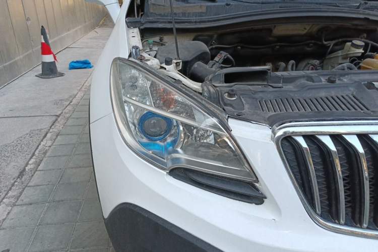 Used Buick Encore 2013 1.4T Automatic Two-Wheel Drive Elite Model Right Front Headlight