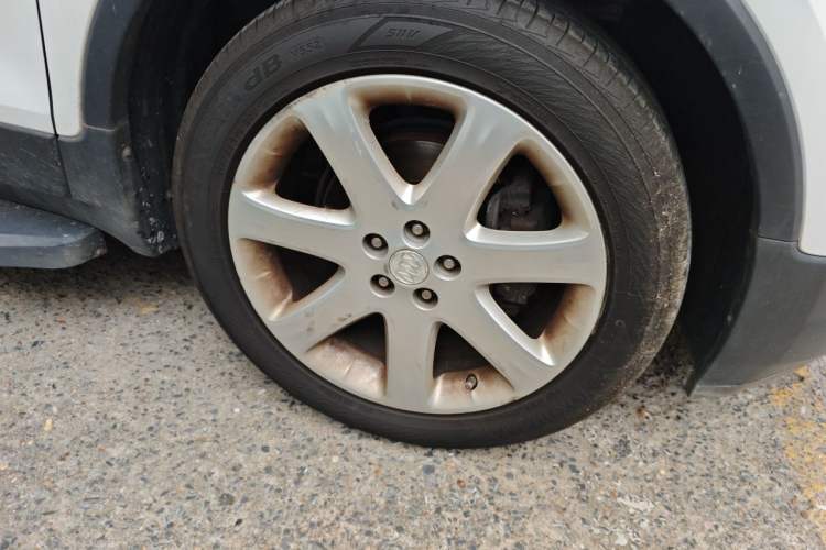 Used Buick Encore 2013 1.4T Automatic Two-Wheel Drive Elite Model Right Front Wheel Hub