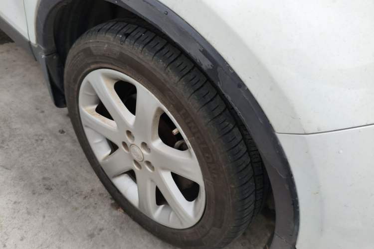 Used Buick Encore 2013 1.4T Automatic Two-Wheel Drive Elite Model Right Front Wheel Hub