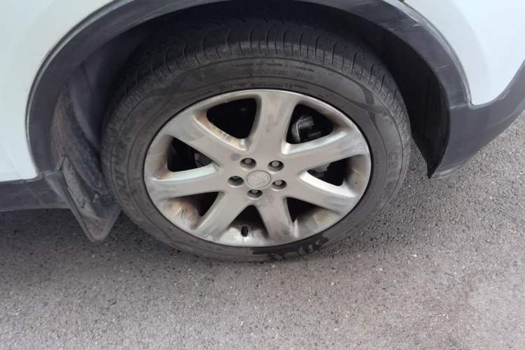 Used Buick Encore 2013 1.4T Manual Two-Wheel Drive Entry Model Right Front Wheel Hub