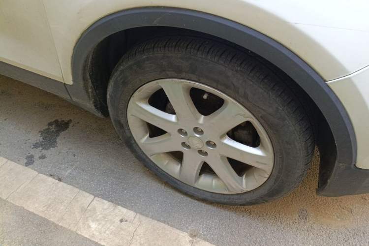 Used Buick Encore 2013 1.4T Manual Two-Wheel Drive Entry Model Right Front Wheel Hub
