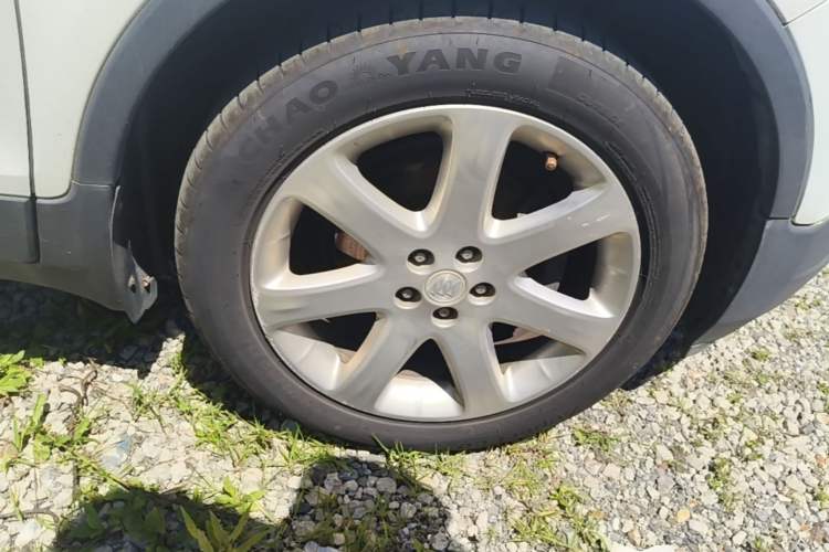 Used Buick Encore 2013 1.4T Manual Two-Wheel Drive Entry Model Right Front Wheel Hub