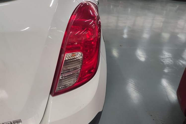 Used Buick Encore 2013 1.4T Automatic Two-Wheel Drive Elite Model Right Rear Taillight