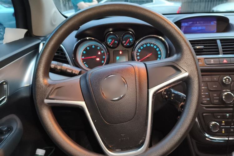 Used Buick Encore 2013 1.4T Automatic Two-Wheel Drive Elite Model Steering Wheel