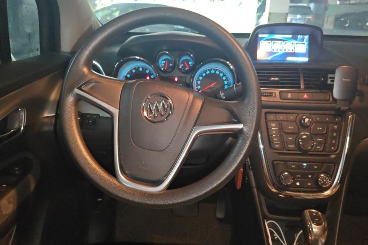Used Buick Encore 2013 1.4T Automatic Two-Wheel Drive Elite Model Steering Wheel