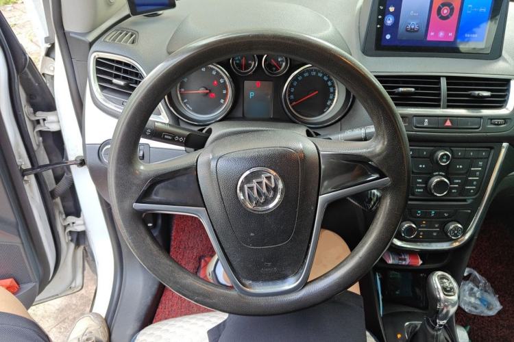Used Buick Encore 2013 1.4T Automatic Two-Wheel Drive Elite Model Steering Wheel