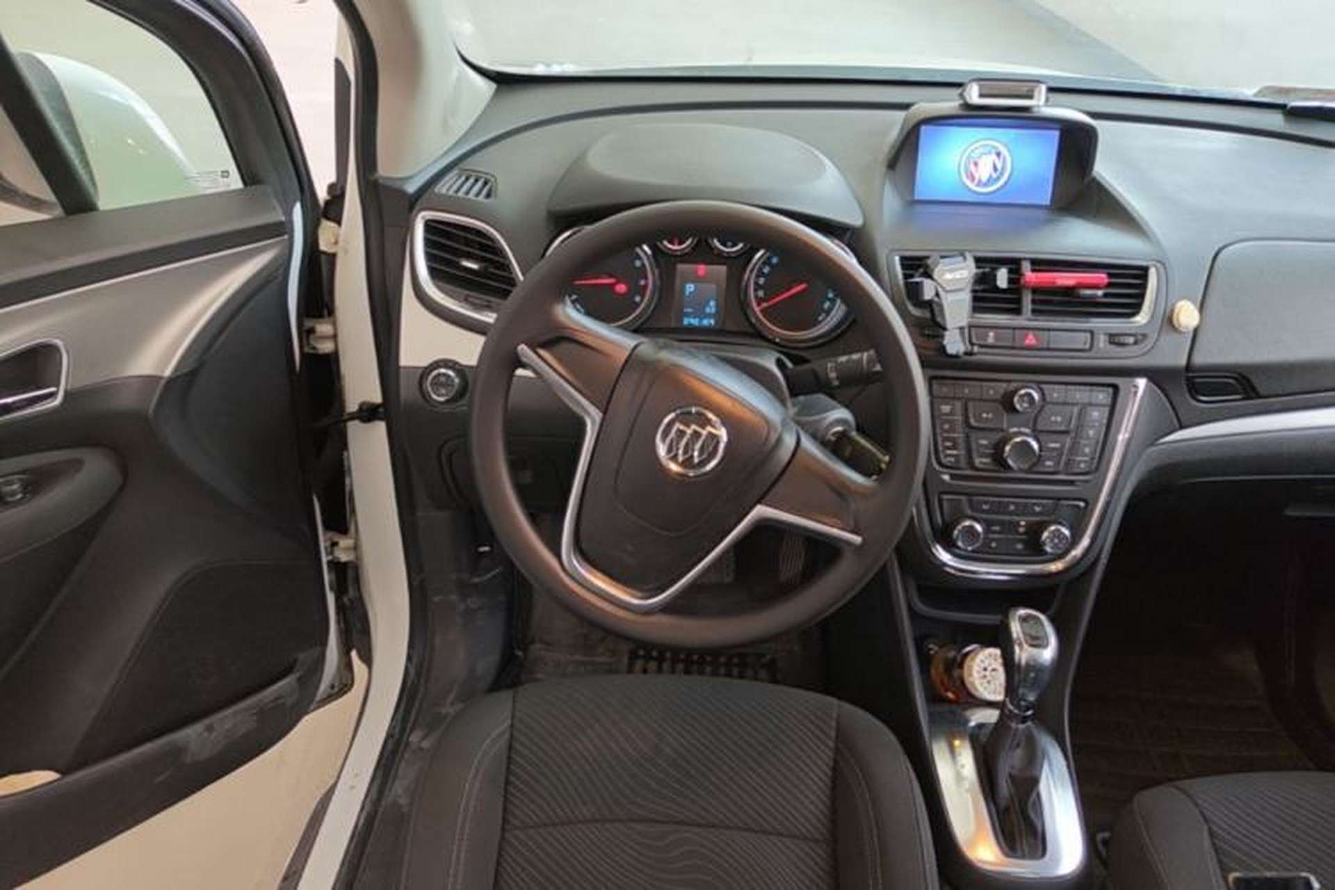 Used Buick Encore 2013 1.4T Automatic Two-Wheel Drive Elite Model Steering Wheel