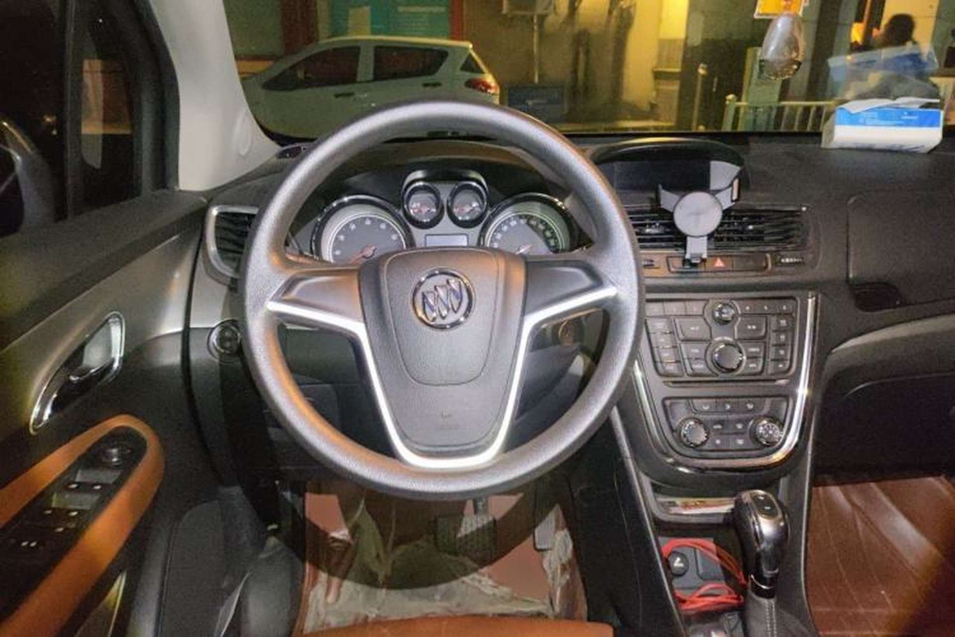 Used Buick Encore 2013 1.4T Automatic Two-Wheel Drive Elite Model Steering Wheel