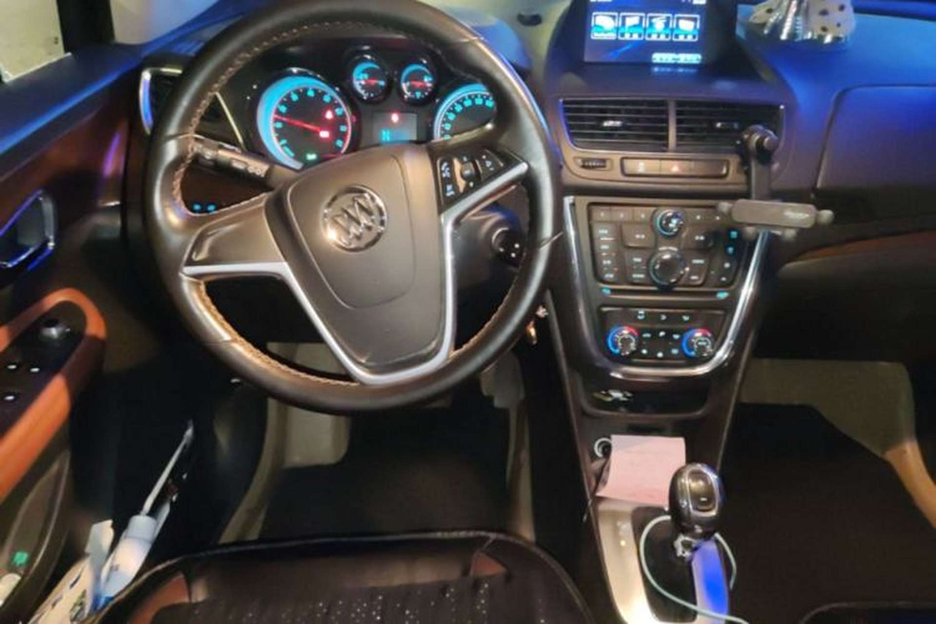 Used Buick Encore 2013 1.4T Automatic Two-Wheel Drive Leading Model Steering Wheel