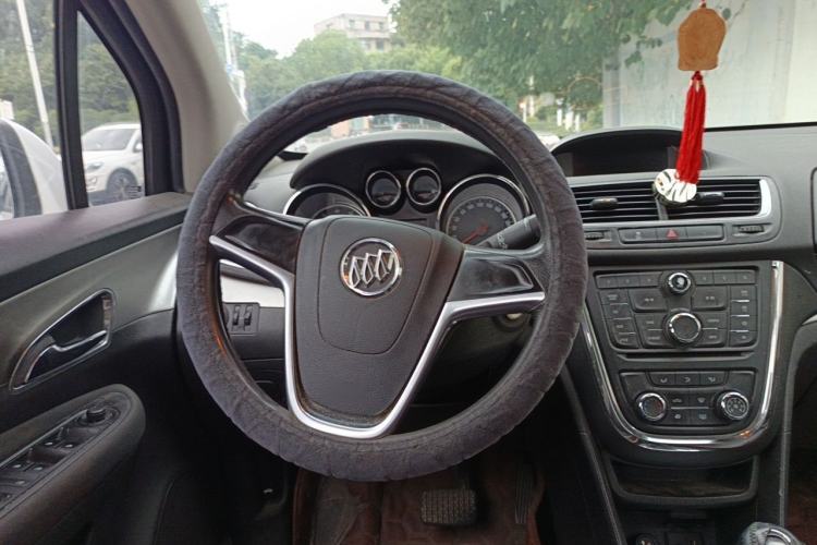 Used Buick Encore 2013 1.4T Automatic Two-Wheel Drive Elite Model Steering Wheel