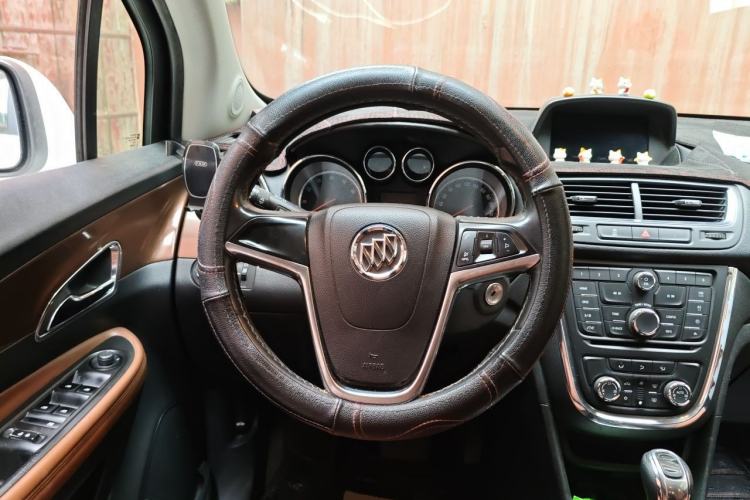 Used Buick Encore 2013 1.4T Automatic Two-Wheel Drive Leading Model Steering Wheel