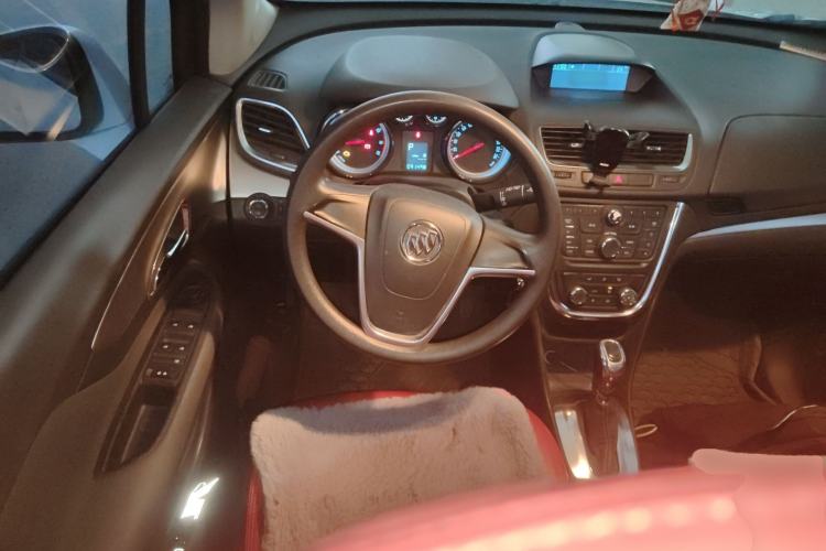 Used Buick Encore 2013 1.4T Automatic Two-Wheel Drive Elite Model Steering Wheel