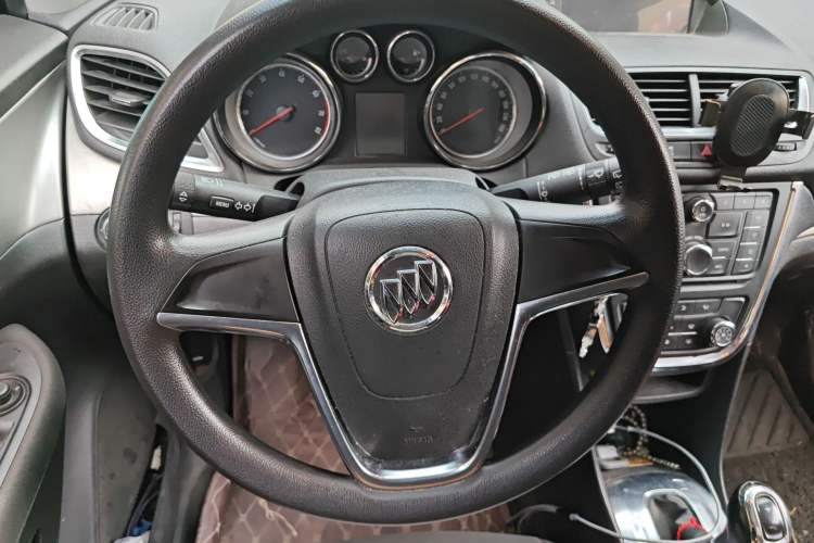 Used Buick Encore 2013 1.4T Automatic Two-Wheel Drive Elite Model Steering Wheel