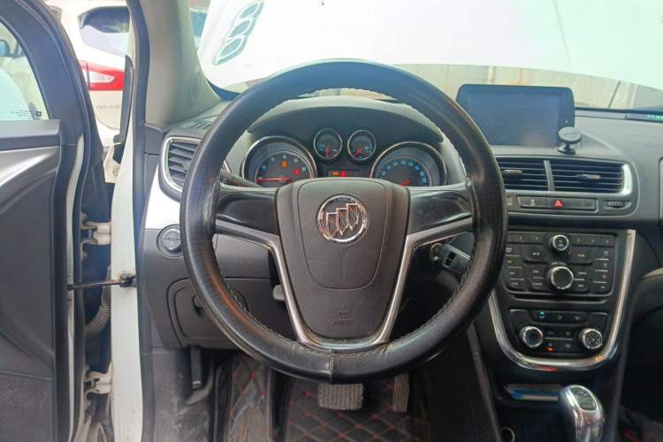 Used Buick Encore 2013 1.4T Automatic Two-Wheel Drive Elite Model Steering Wheel