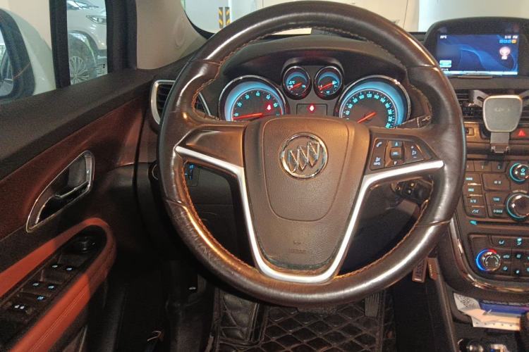 Used Buick Encore 2013 1.4T Automatic Two-Wheel Drive Leading Model Steering Wheel