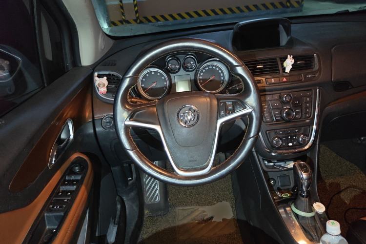 Used Buick Encore 2013 1.4T Automatic Two-Wheel Drive Leading Model Steering Wheel