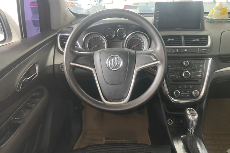 Used Buick Encore 2013 1.4T Automatic Two-Wheel Drive Elite Model Steering Wheel
