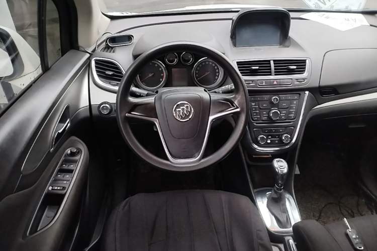 Used Buick Encore 2013 1.4T Automatic Two-Wheel Drive Elite Model Steering Wheel