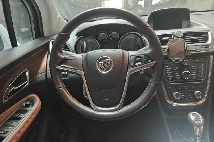 Used Buick Encore 2013 1.4T Automatic Two-Wheel Drive Leading Model Steering Wheel