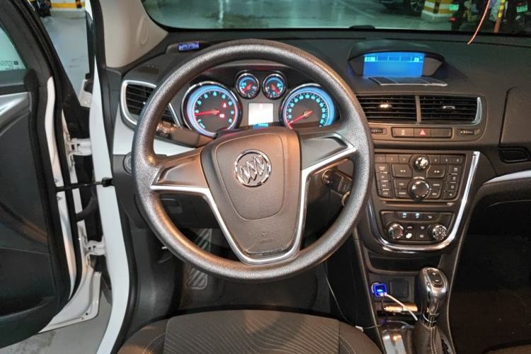 Used Buick Encore 2013 1.4T Automatic Two-Wheel Drive Elite Model Steering Wheel