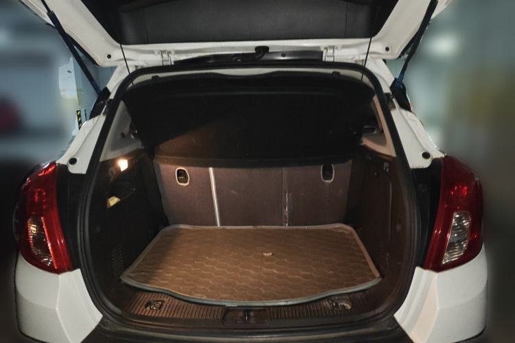Used Buick Encore 2013 1.4T Automatic Two-Wheel Drive Elite Model Trunk