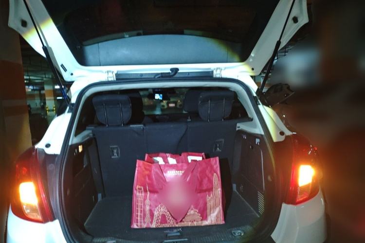 Used Buick Encore 2013 1.4T Automatic Two-Wheel Drive Elite Model Trunk