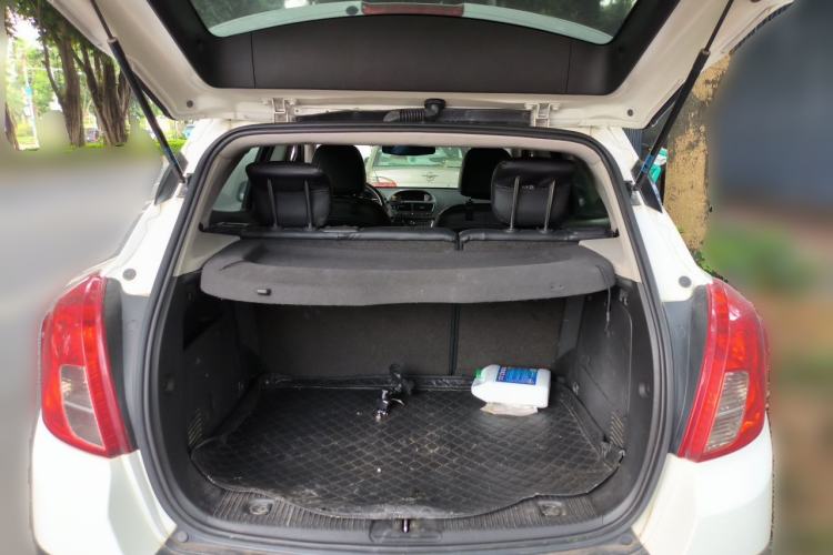 Used Buick Encore 2013 1.4T Manual Two-Wheel Drive Entry Model Trunk