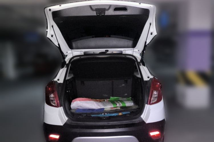 Used Buick Encore 2013 1.4T Automatic Two-Wheel Drive Elite Model Trunk