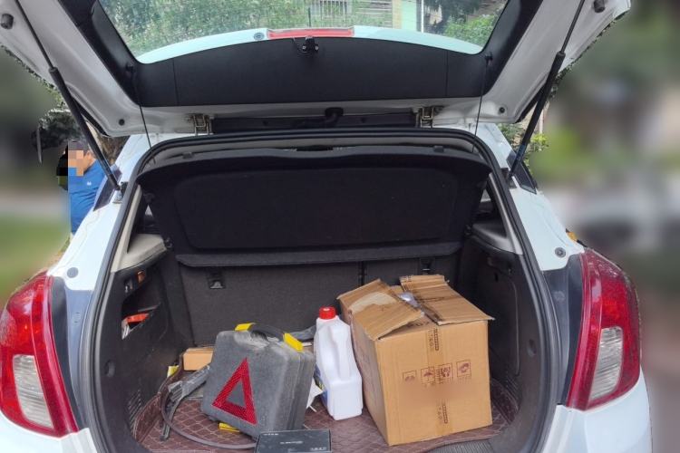 Used Buick Encore 2013 1.4T Manual Two-Wheel Drive Entry Model Trunk