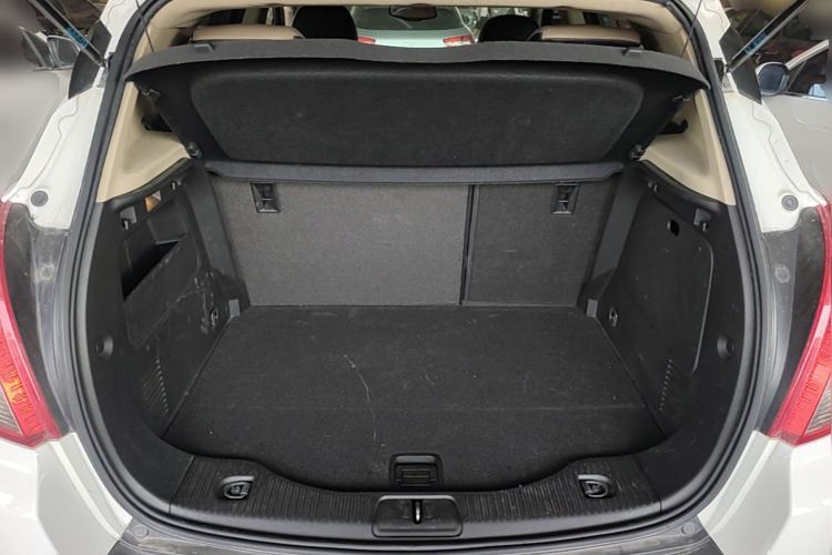 Used Buick Encore 2013 1.4T Automatic Two-Wheel Drive Leading Model Trunk