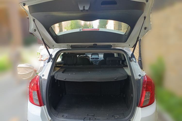 Used Buick Encore 2013 1.4T Manual Two-Wheel Drive Entry Model Trunk