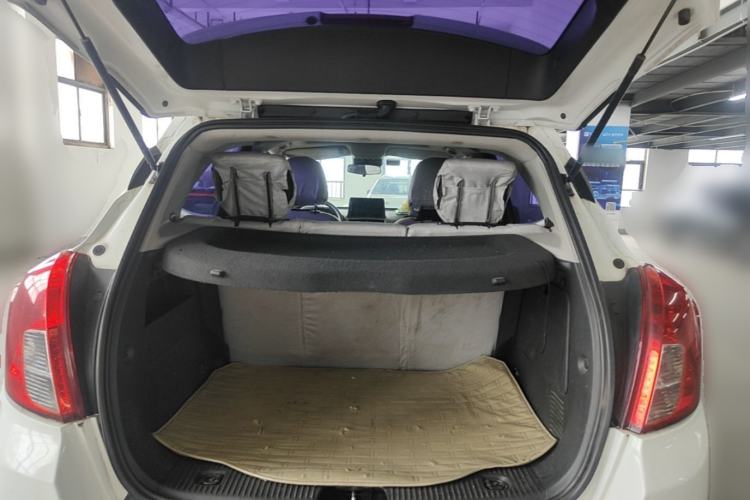 Used Buick Encore 2013 1.4T Automatic Two-Wheel Drive Elite Model Trunk