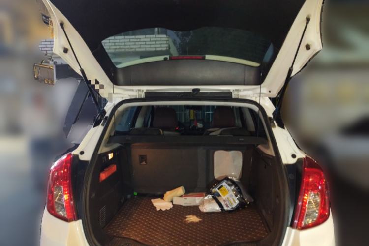 Used Buick Encore 2013 1.4T Automatic Two-Wheel Drive Elite Model Trunk