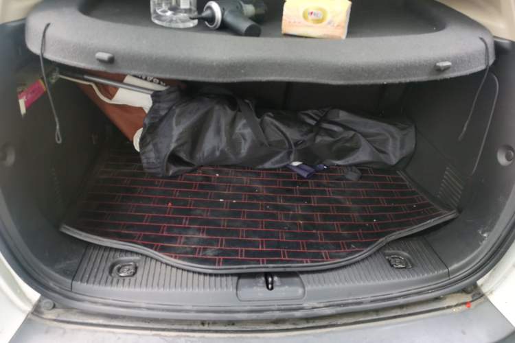Used Buick Encore 2013 1.4T Automatic All-Wheel Drive Flagship Edition Trunk