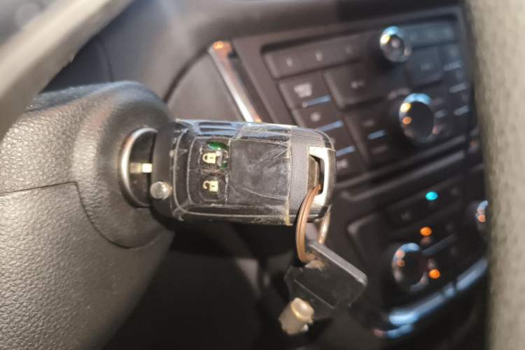 Used Buick Encore 2013 1.4T Automatic Two-Wheel Drive Elite Model Vehicle Key