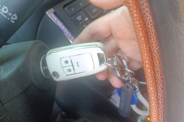 Used Buick Encore 2013 1.4T Automatic Two-Wheel Drive Elite Model Vehicle Key