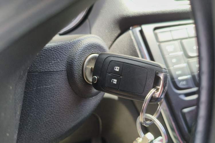Used Buick Encore 2013 1.4T Automatic Two-Wheel Drive Elite Model Vehicle Key