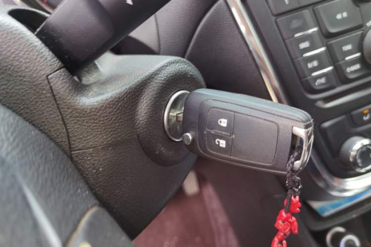 Used Buick Encore 2013 1.4T Automatic All-Wheel Drive Flagship Edition Vehicle Key