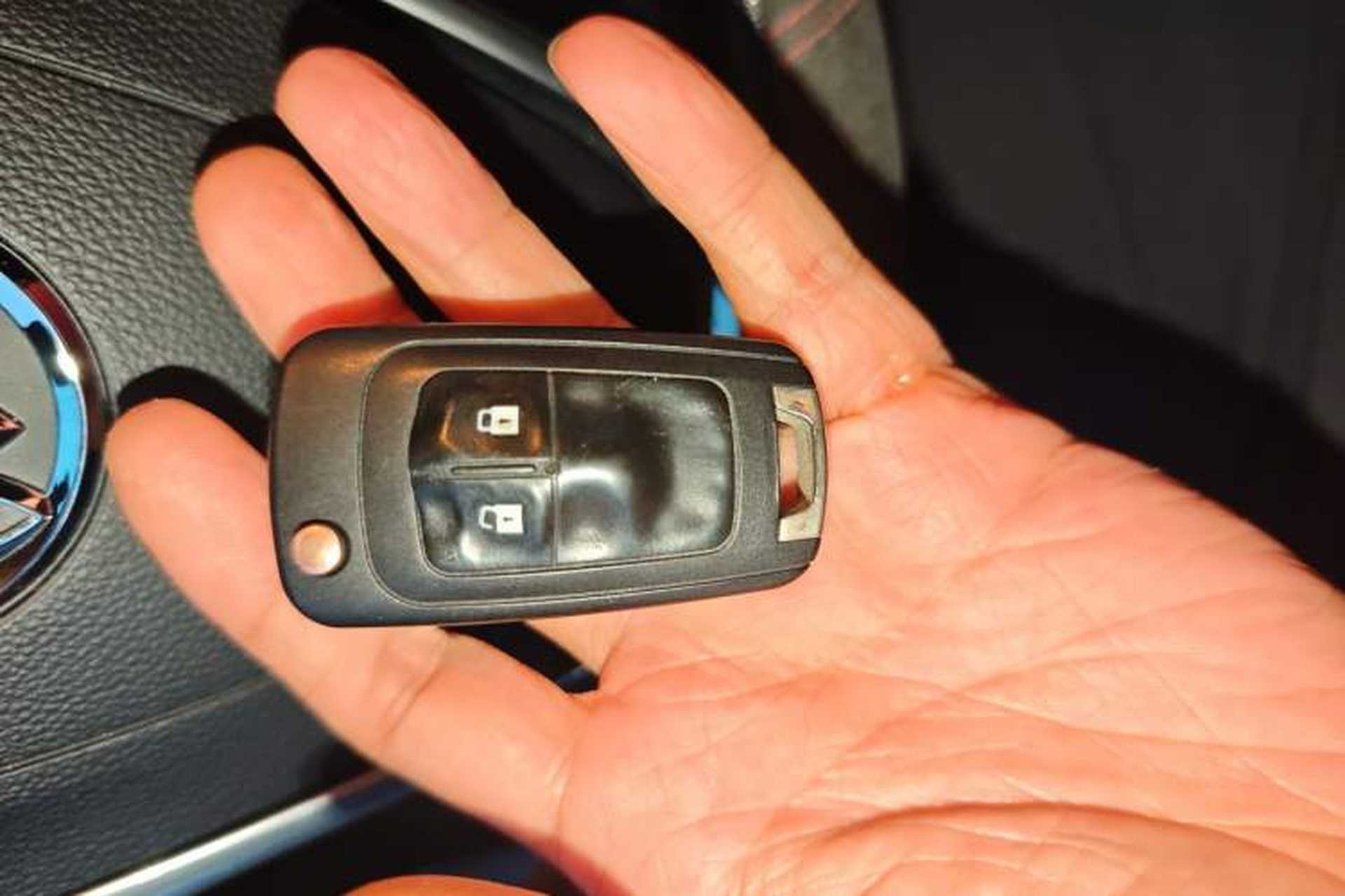 Used Buick Encore 2013 1.4T Automatic Two-Wheel Drive Elite Model Vehicle Key