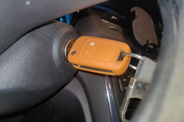 Used Buick Encore 2013 1.4T Automatic Two-Wheel Drive Elite Model Vehicle Key