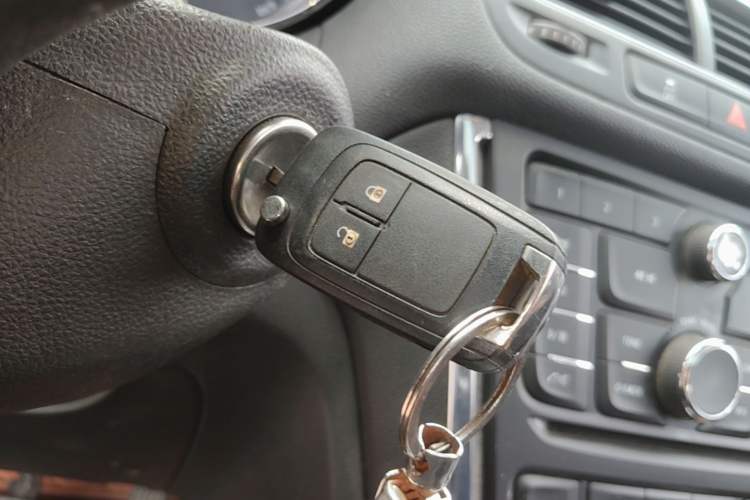 Used Buick Encore 2013 1.4T Automatic Two-Wheel Drive Leading Model Vehicle Key