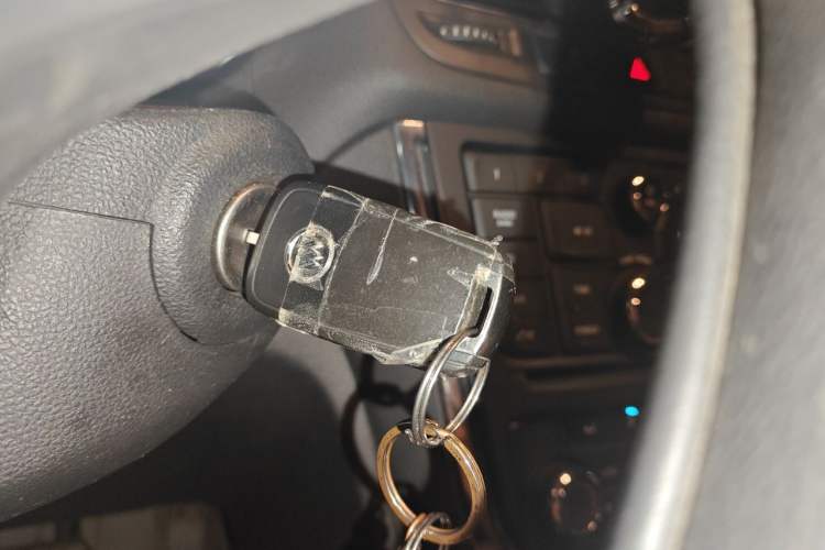 Used Buick Encore 2013 1.4T Automatic Two-Wheel Drive Elite Model Vehicle Key